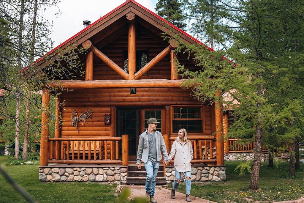 Hotel Near Lake Louise